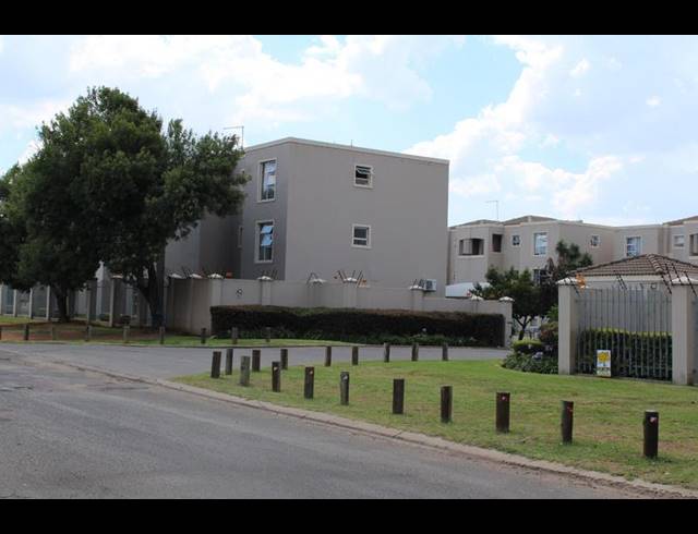 2 BEDROOM APARTMENT FOR SALE IN JANSEN PARK